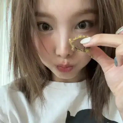 侯梦洁 侯梦洁